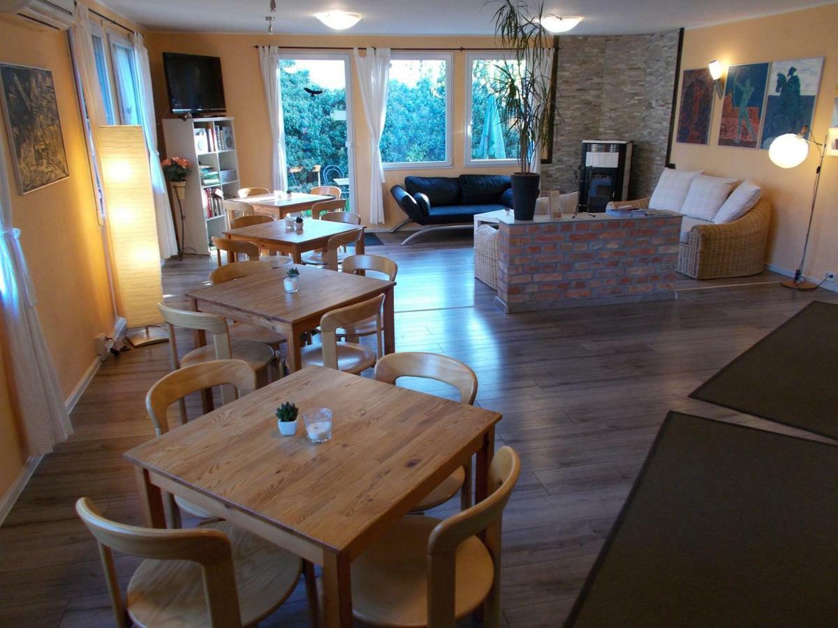 Quartier Sanssouci Hostel Потсдам Екстериор снимка
